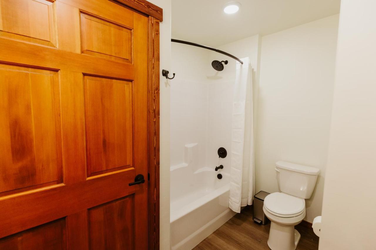 Big Mountain At Switchback Suites Kalispell Exterior photo